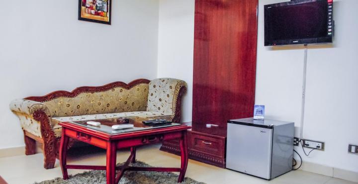 Treebo Shanta Inn Lucknow Extérieur photo
