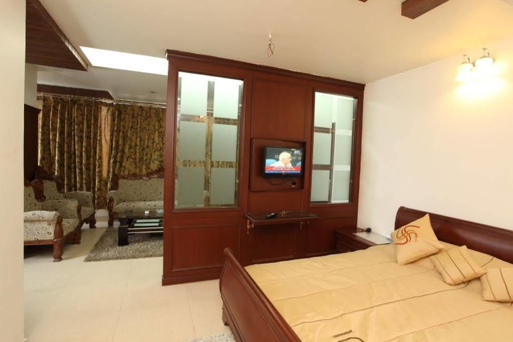 Treebo Shanta Inn Lucknow Extérieur photo