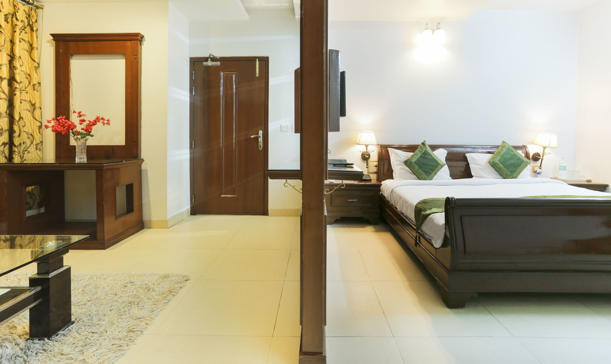 Treebo Shanta Inn Lucknow Extérieur photo