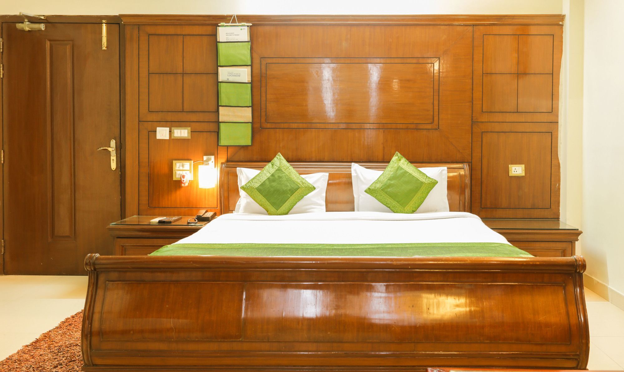 Treebo Shanta Inn Lucknow Extérieur photo