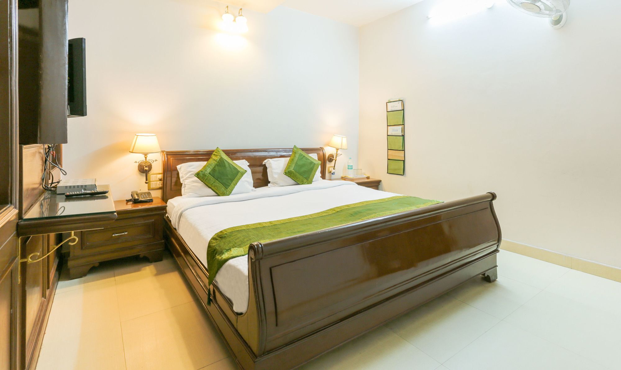 Treebo Shanta Inn Lucknow Extérieur photo