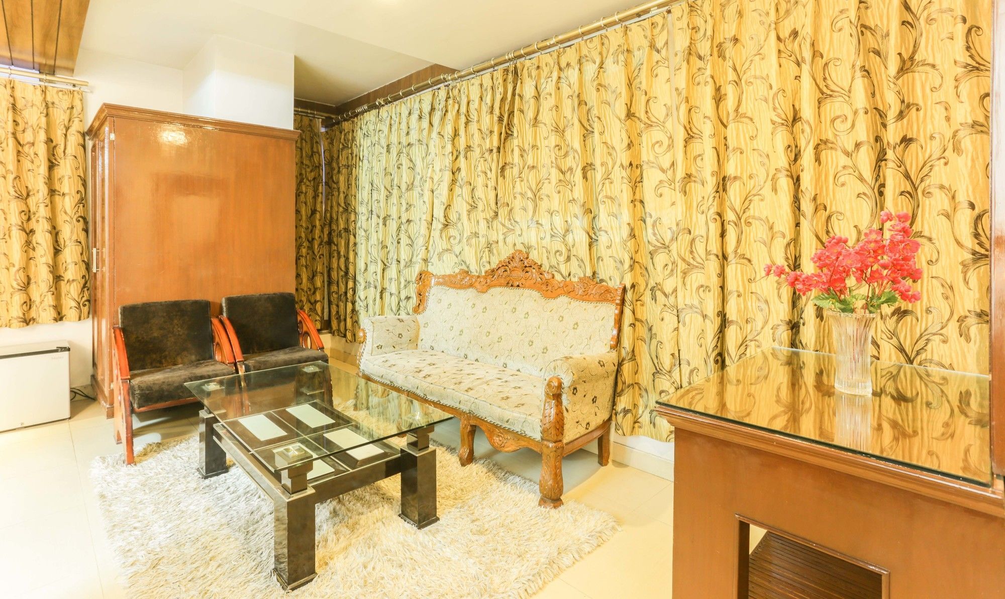 Treebo Shanta Inn Lucknow Extérieur photo