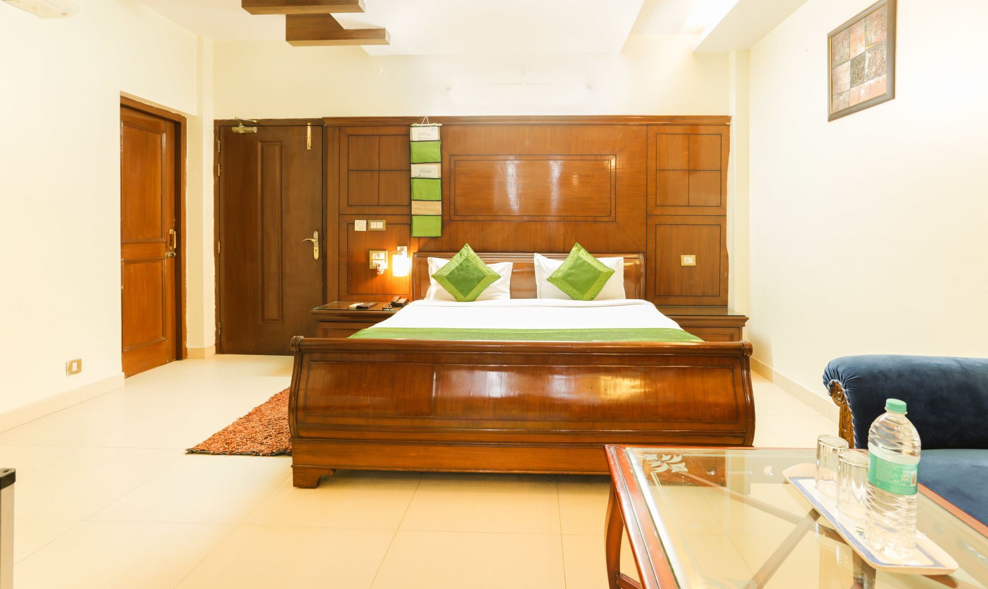 Treebo Shanta Inn Lucknow Extérieur photo