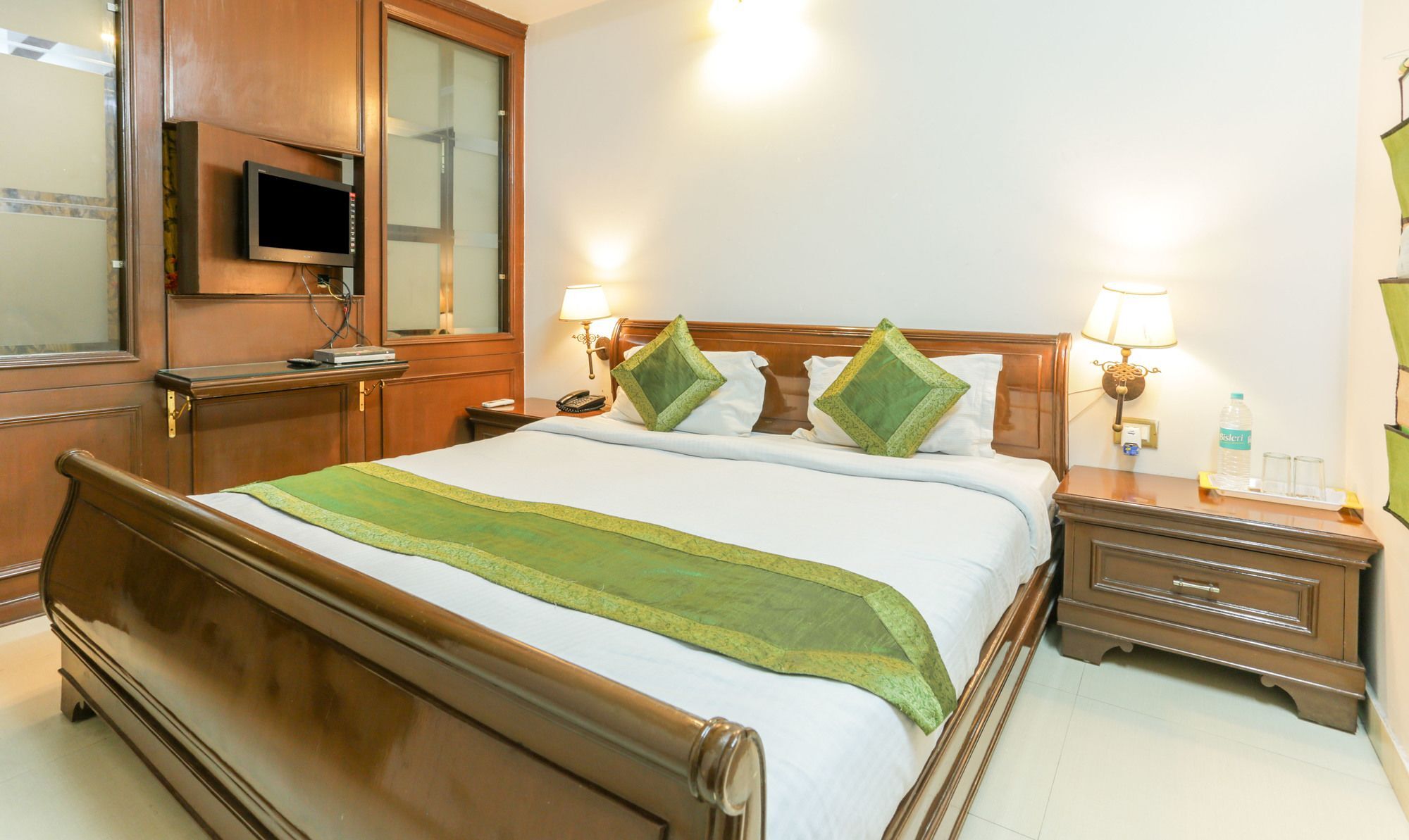 Treebo Shanta Inn Lucknow Extérieur photo