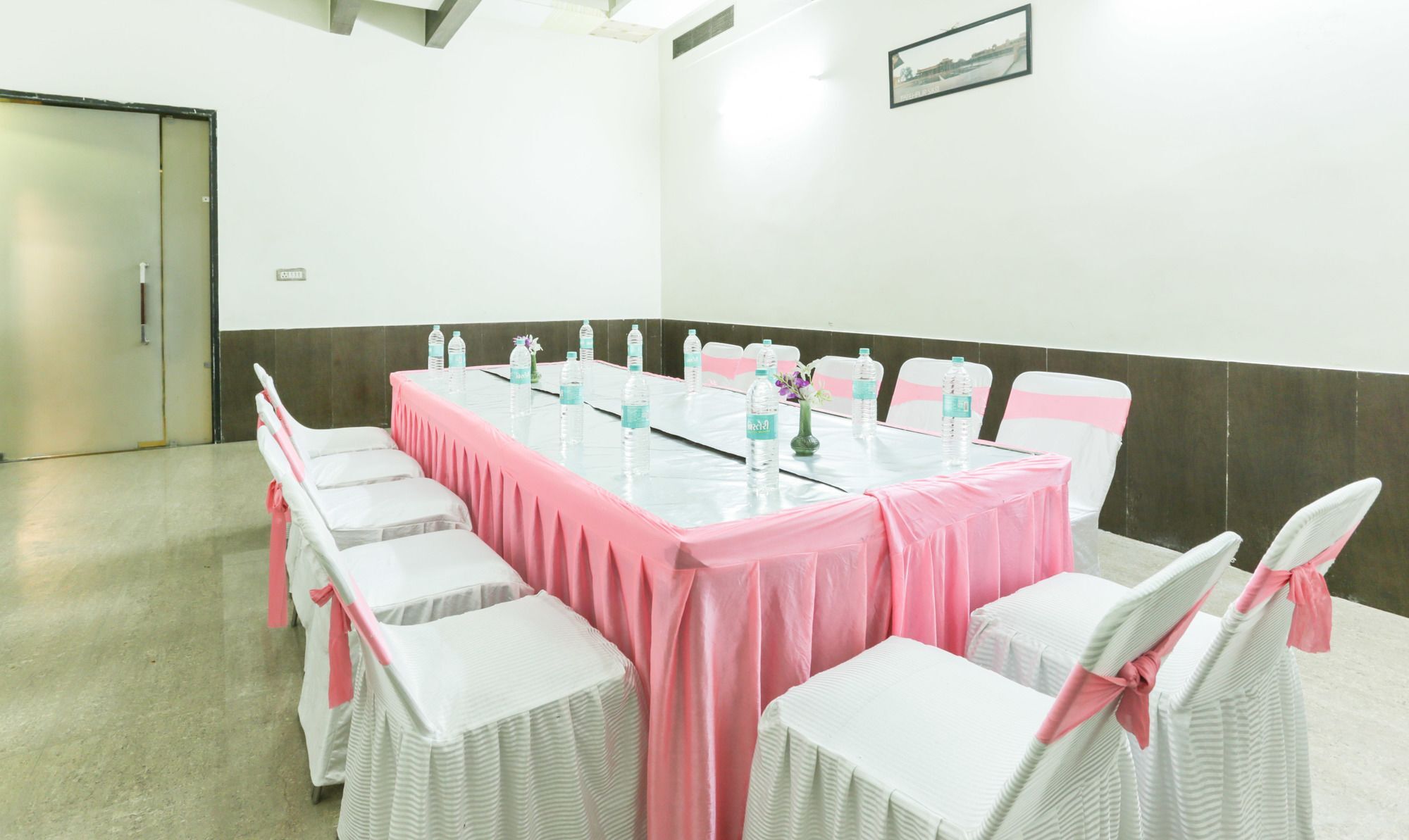Treebo Shanta Inn Lucknow Extérieur photo